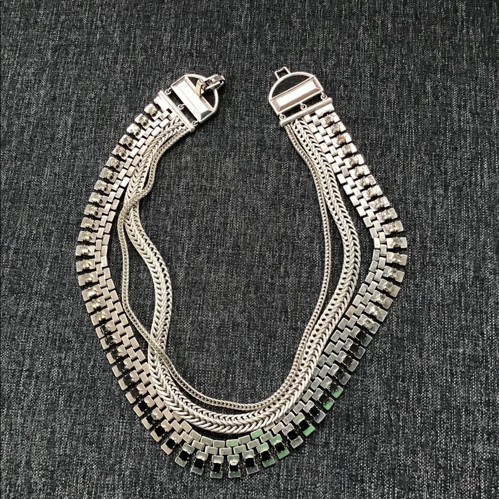 Stella and Dot Femme Fatale Necklace (8a)